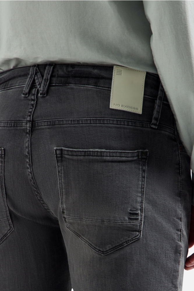 NO-EXCESS grijze heren korte broek | Close up