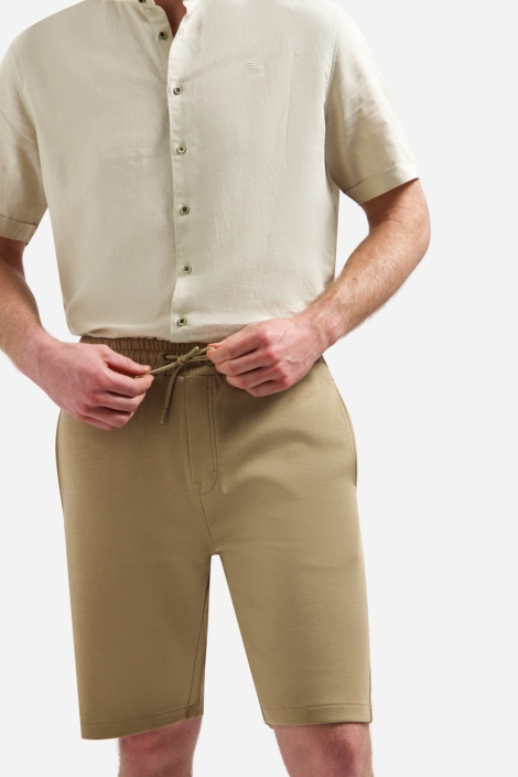 NO-EXCESS taupe heren korte broek | Model vooraanzicht
