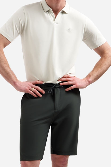 NO-EXCESS groene heren korte broek | Model vooraanzicht