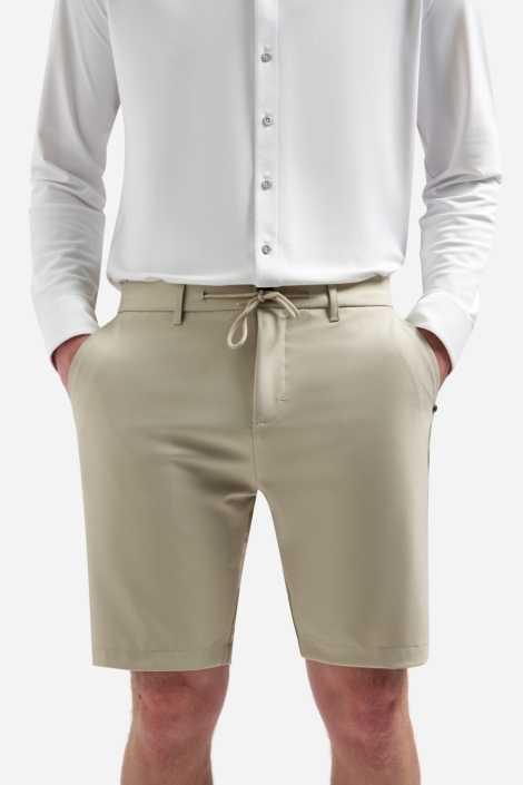 NO-EXCESS beige heren korte broek | Model vooraanzicht