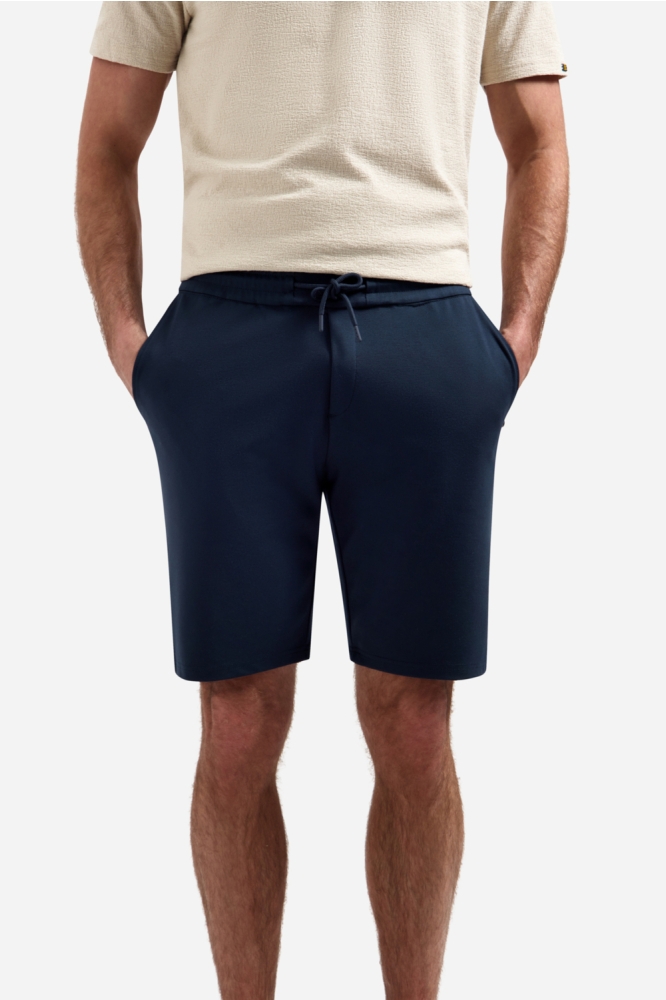 NO-EXCESS blauwe heren korte broek | Model vooraanzicht