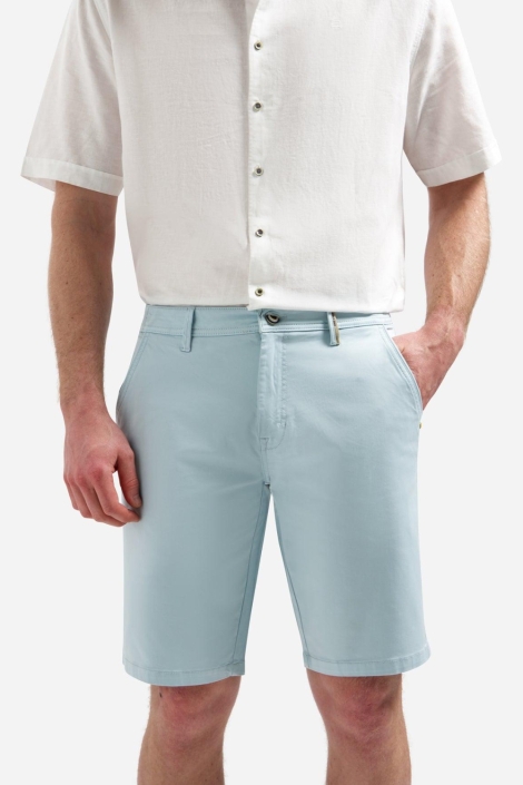 NO-EXCESS blauwe heren korte broek | Model vooraanzicht