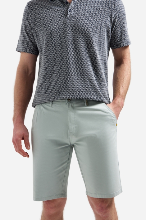 NO-EXCESS groene heren korte broek | Model vooraanzicht