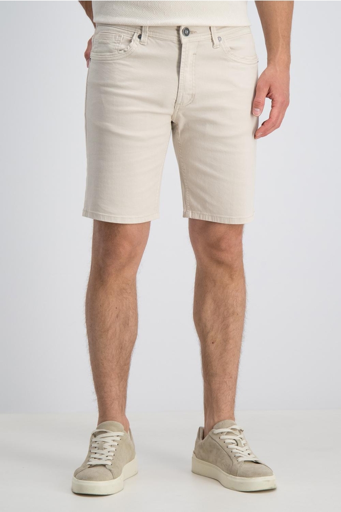 Gabbiano zand heren korte broek | Model vooraanzicht