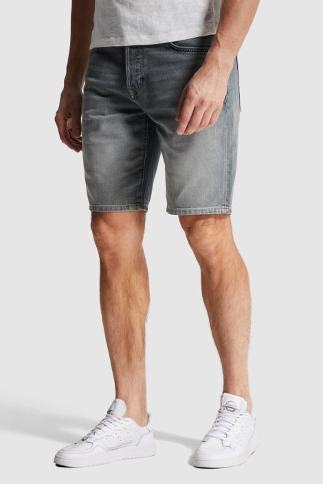 Cast Iron grijze heren korte broek | Model zijaanzicht