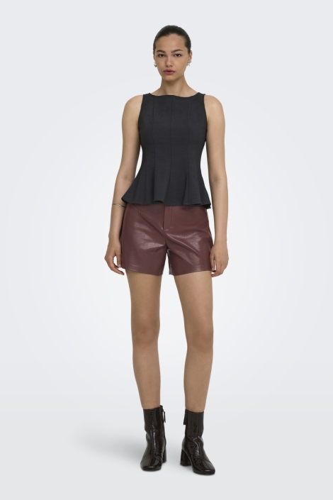 Only bruine dames korte broek | Model