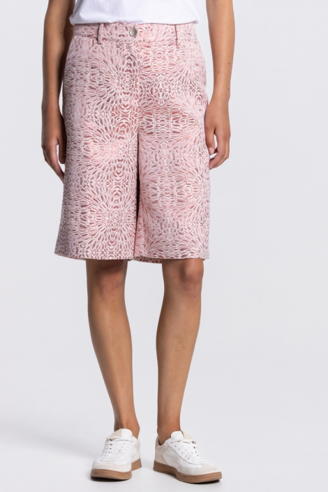 Juffrouw Jansen roze dames korte broek | Model vooraanzicht