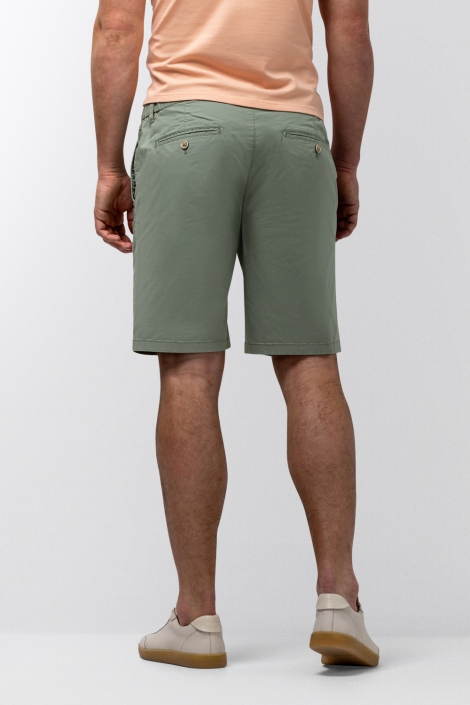 State of Art groene heren korte broek | Model achteraanzicht