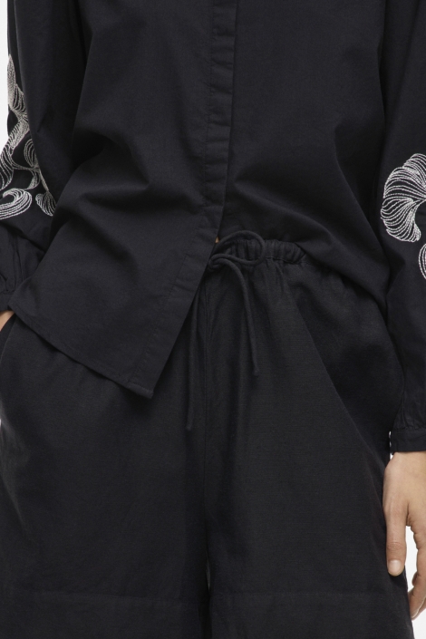 Vila zwarte dames korte broek | Close up