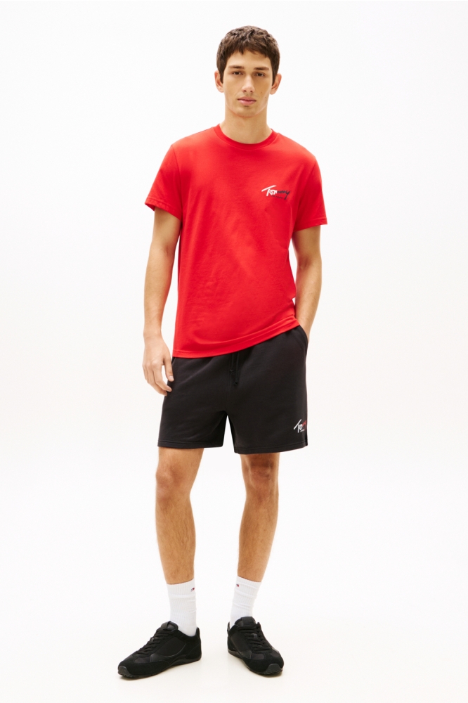 Tommy Jeans zwarte heren korte broek | Model