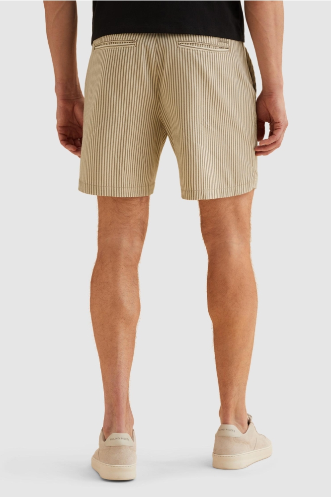 Vanguard beige heren korte broek | Model achteraanzicht