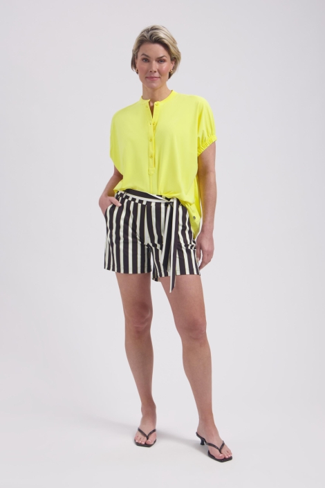 Lady Day bruine dames korte broek | Model