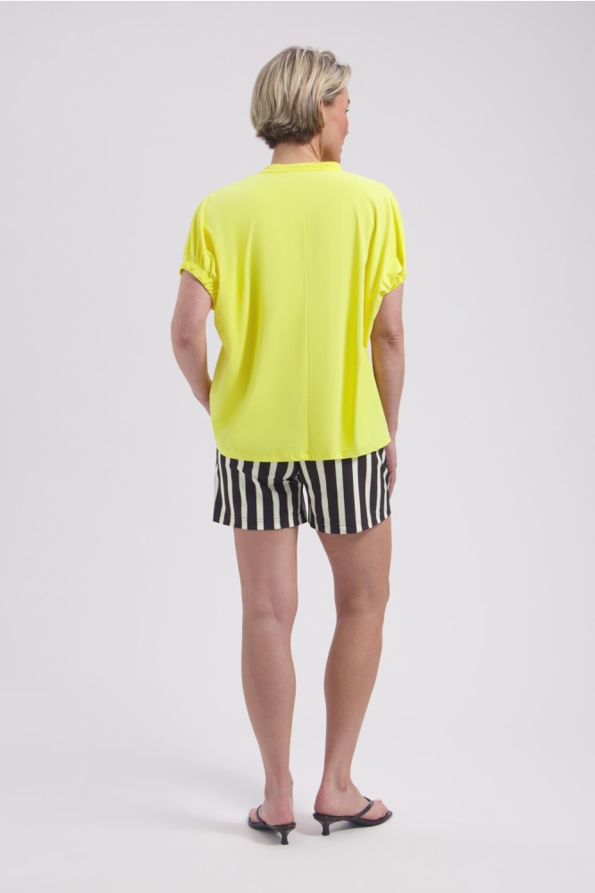 Lady Day bruine dames korte broek | Model achteraanzicht