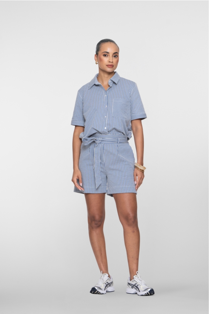 Geisha blauwe dames korte broek | Model