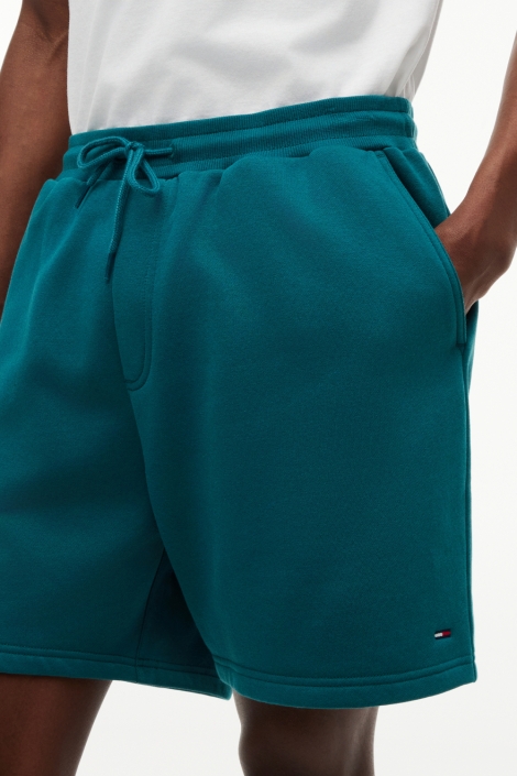 Tommy Jeans groene heren korte broek | Close up