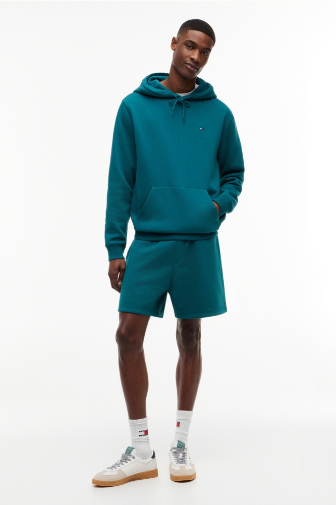 Tommy Jeans groene heren korte broek | Model