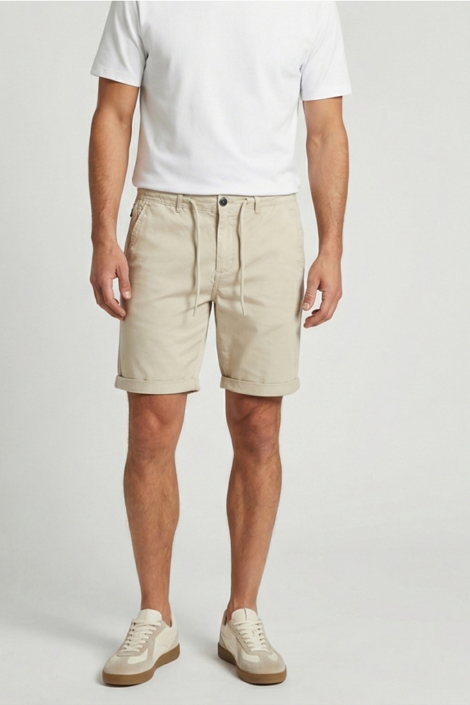 Cars beige heren korte broek | Model vooraanzicht