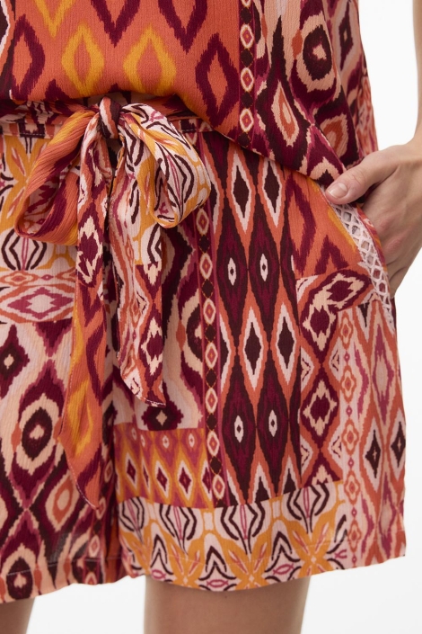 Vero Moda oranje dames korte broek | Close up