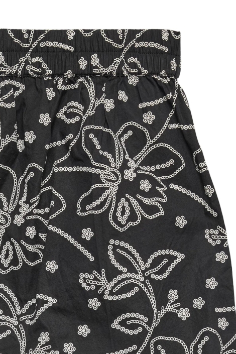 Vero Moda zwarte dames korte broek | Close up