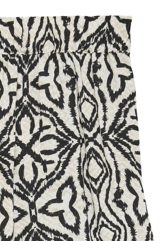 Vero Moda beige dames korte broek | Close up