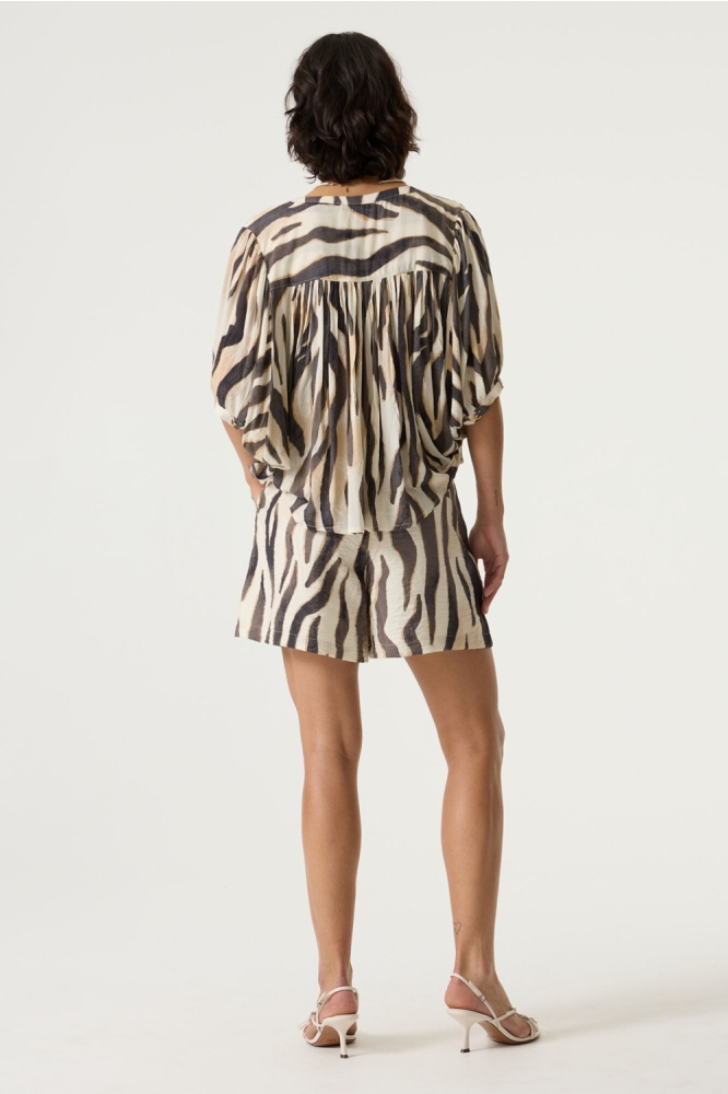 Garcia beige dames korte broek | Model