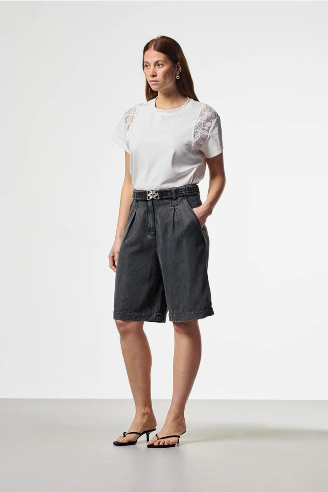 Aaiko grijze dames korte broek | Model