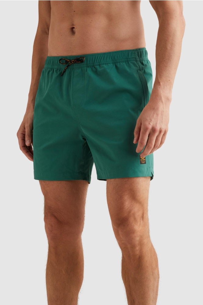 PME legend groene heren korte broek | Model zijaanzicht