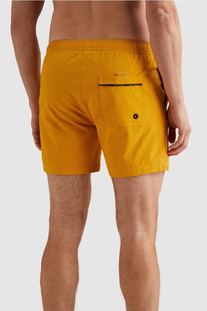 PME legend gele heren korte broek | Model achteraanzicht