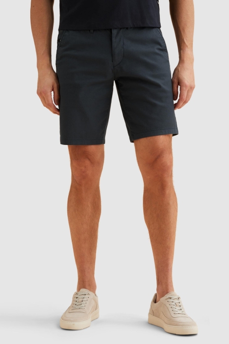 Vanguard blauwe heren korte broek | Model vooraanzicht