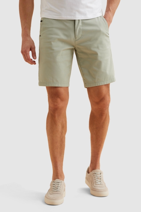 Vanguard groene heren korte broek | Model vooraanzicht