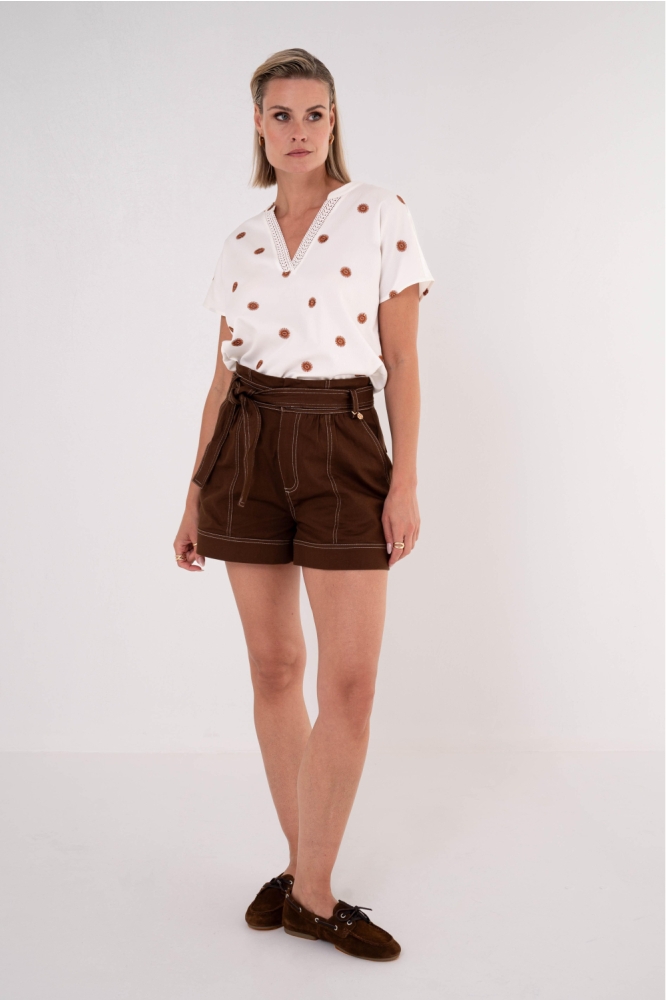 Zizo bruine dames korte broek | Model
