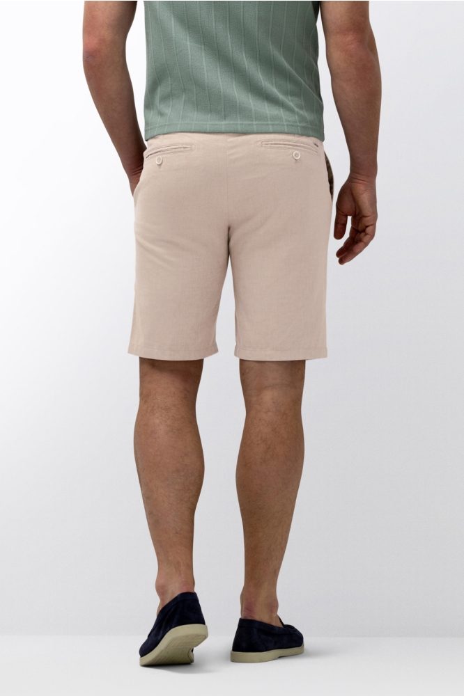 State of Art zand heren korte broek | Model achteraanzicht