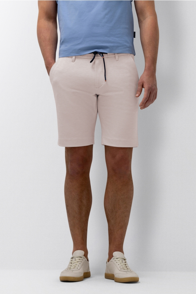 State of Art zand heren korte broek | Model vooraanzicht