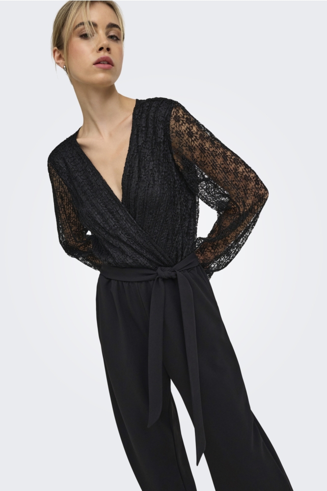 Only zwarte dames jumpsuit | Close up