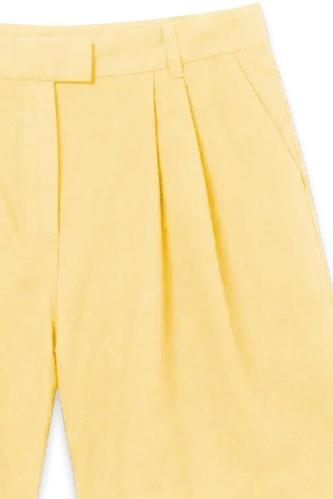 Vero Moda gele dames korte broek | Close up