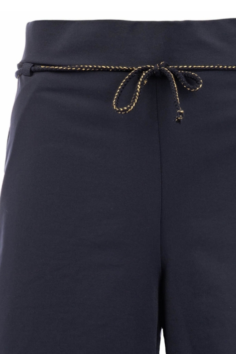 TQ Amsterdam blauwe dames korte broek | Close up