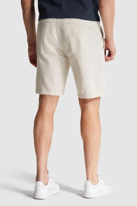 Cast Iron ecru heren korte broek | Model achteraanzicht
