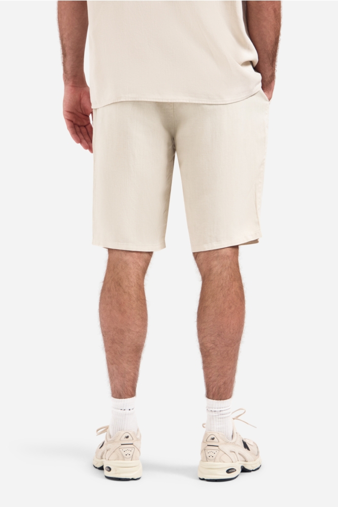 NO-EXCESS ecru heren korte broek | Model achteraanzicht