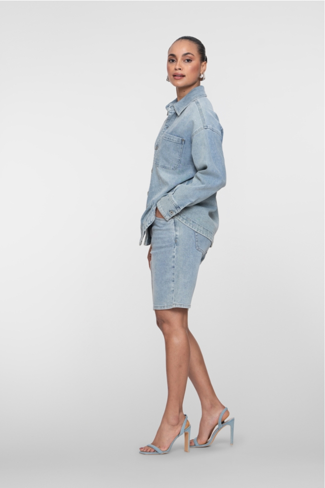 Geisha blauwe dames korte broek | Model