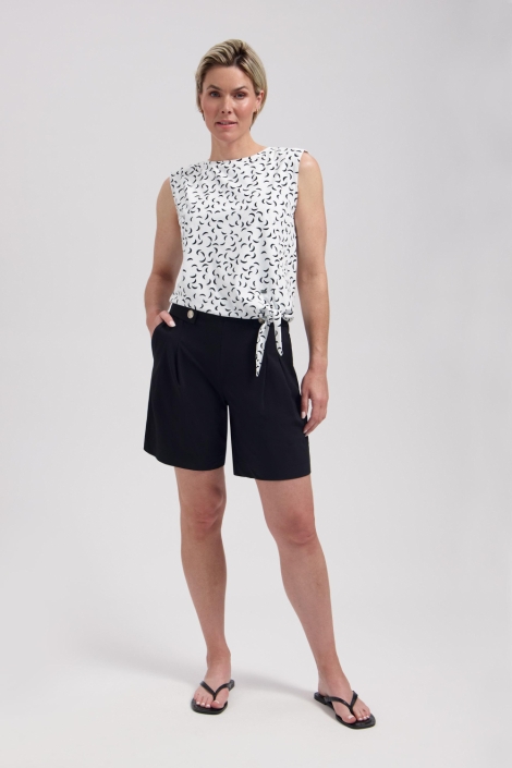 Lady Day zwarte dames korte broek | Model