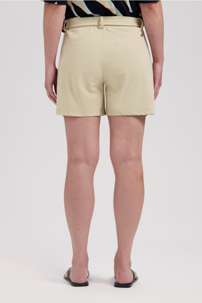Lady Day beige dames korte broek | Model achteraanzicht