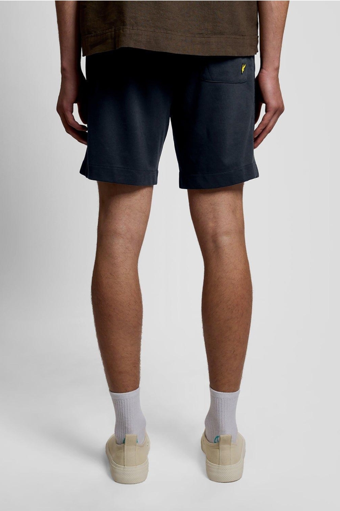 Lyle & Scott blauwe heren korte broek | Model achteraanzicht
