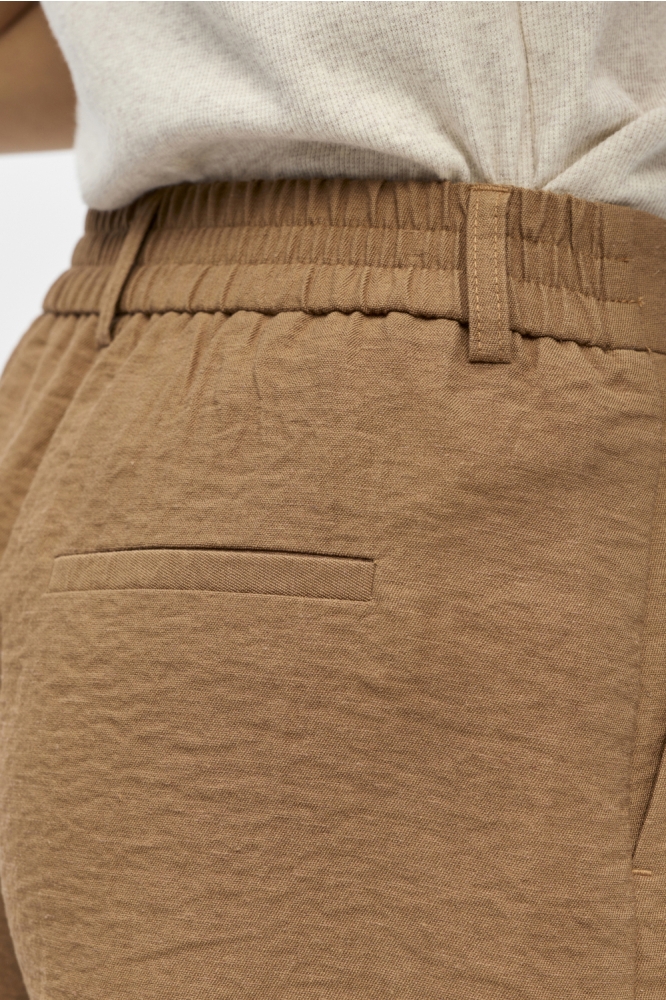 Object camel dames korte broek | Close up