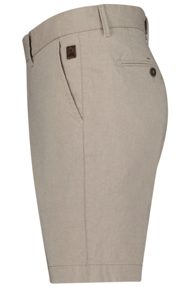 Donders camel heren korte broek | Model zijaanzicht