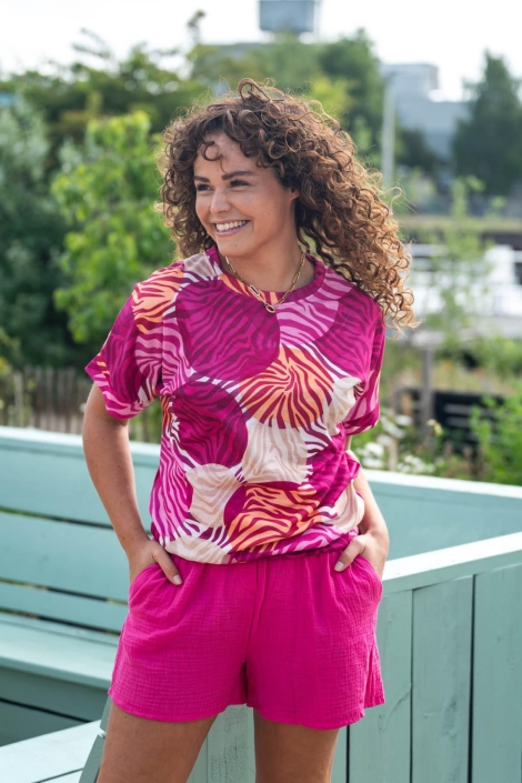 FOS Amsterdam roze dames korte broek | Sfeerbeeld, In situatie