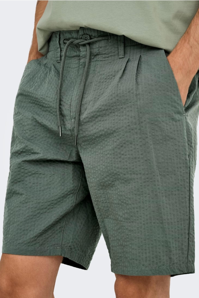 Only & Sons groene heren korte broek | Model