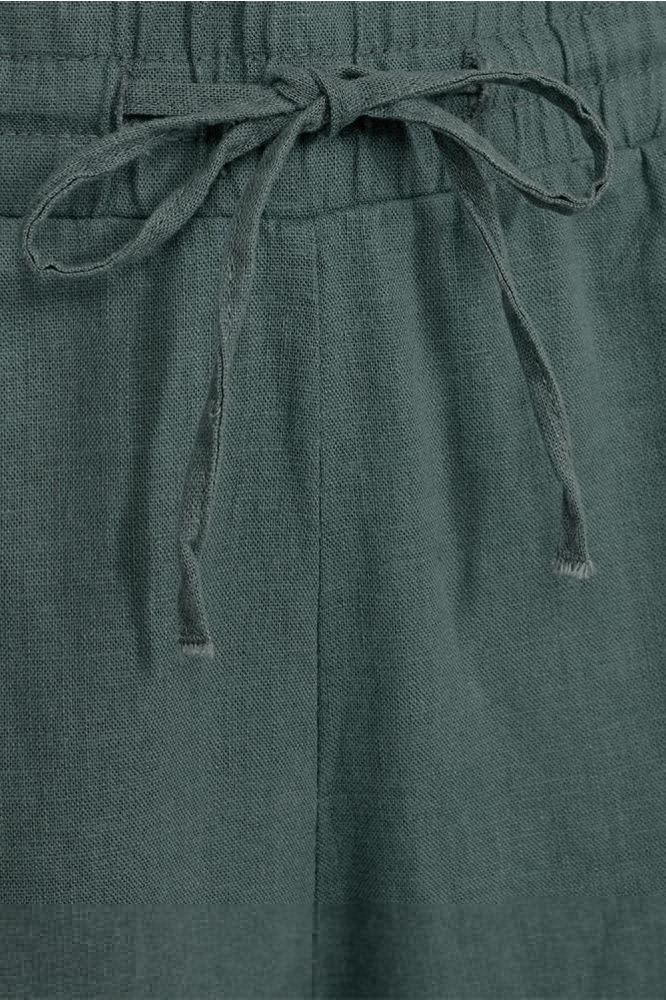 Freequent groene dames korte broek | Close up