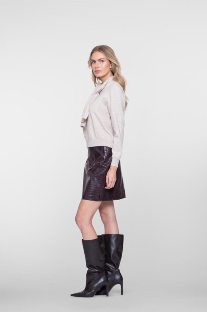 Geisha bordeaux dames rok | Model zijaanzicht