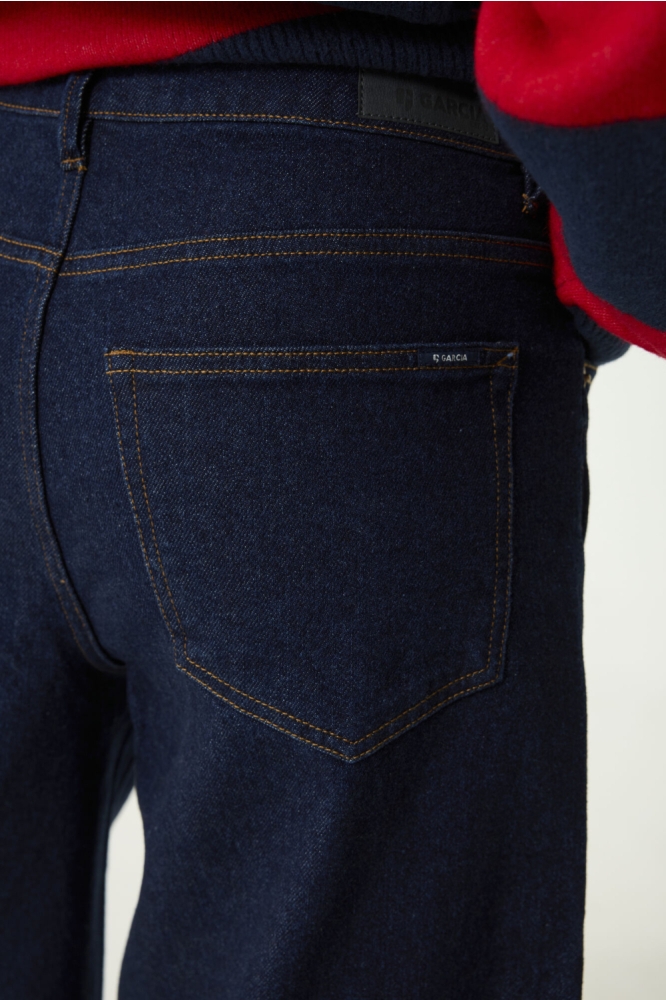 Garcia blauwe dames korte broek | Close up