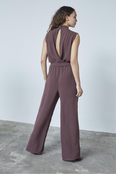 SisterS point bruine dames jumpsuit | Model achteraanzicht
